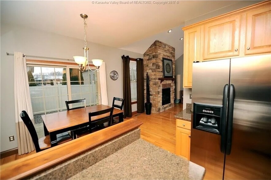 Building Photo - 49 Wills Dr