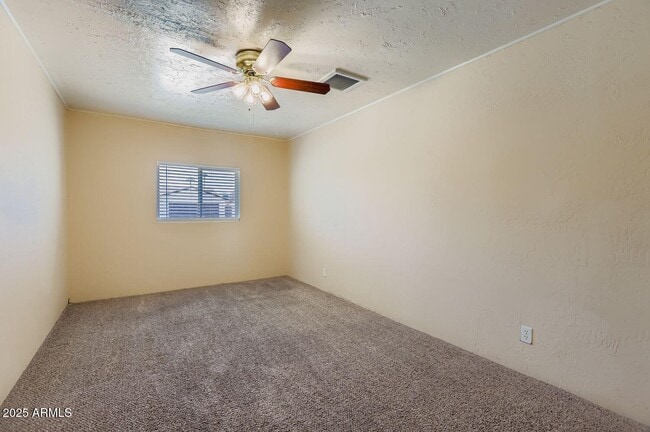Building Photo - 8020 E Monte Vista Rd