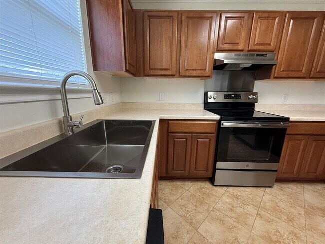 Building Photo - 307 Indian Meadow Dr