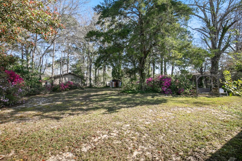 Building Photo - 202 Peartree Cir