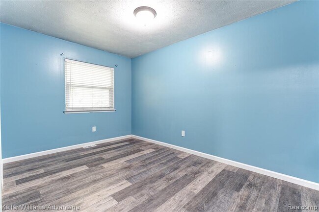 Building Photo - 16840 Savoie St