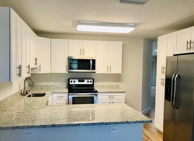 Building Photo - 22799 Trelawny Terrace