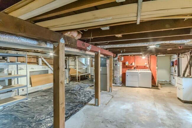 Building Photo - 3Bd/1.5Ba Seattle House
