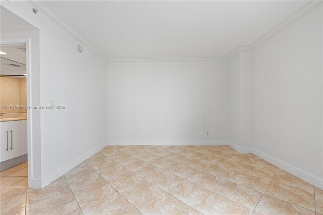 Building Photo - 325 S Biscayne Blvd