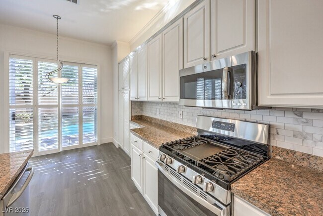 Building Photo - 10191 Refuge Ct