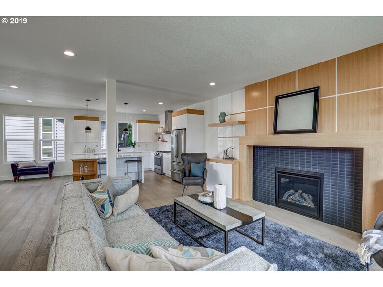 Building Photo - 2873 SE 41st Ave