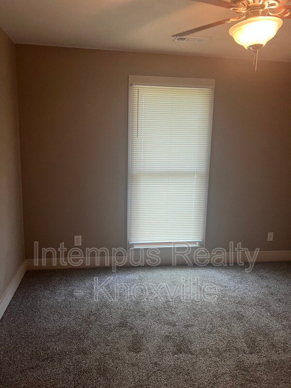 Building Photo - 229 Deaderick Ave