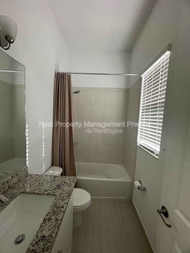 Building Photo - 11718 Ct-13