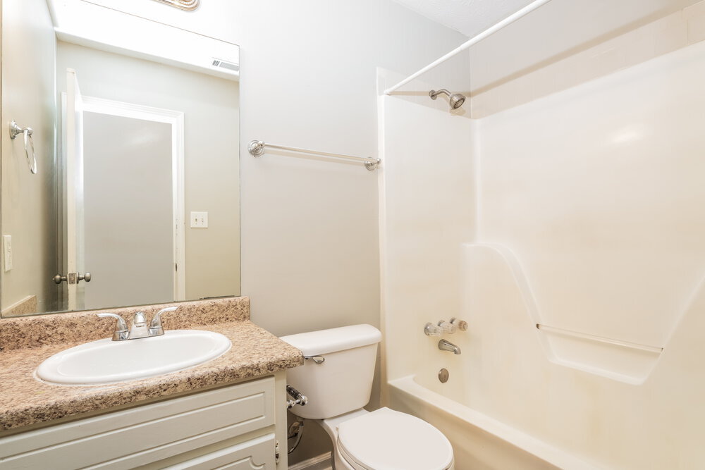 Building Photo - 465 Rosehill Dr