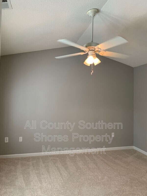 Building Photo - 970 Palisade Cir