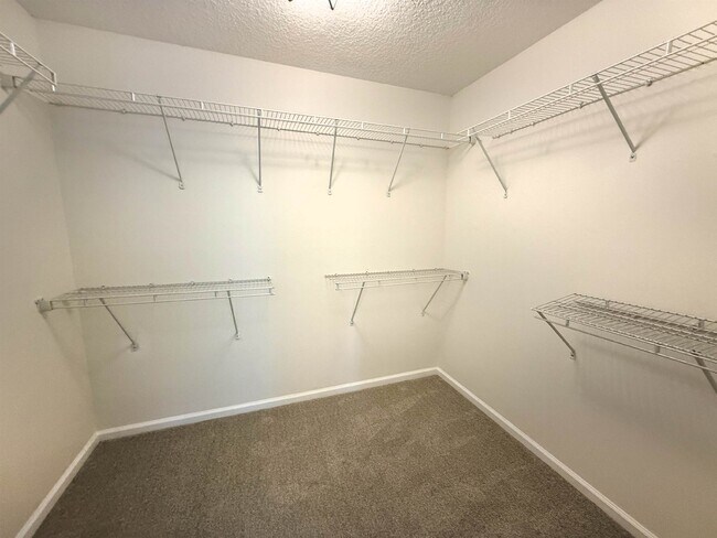 Building Photo - 436 Bostwick Cir