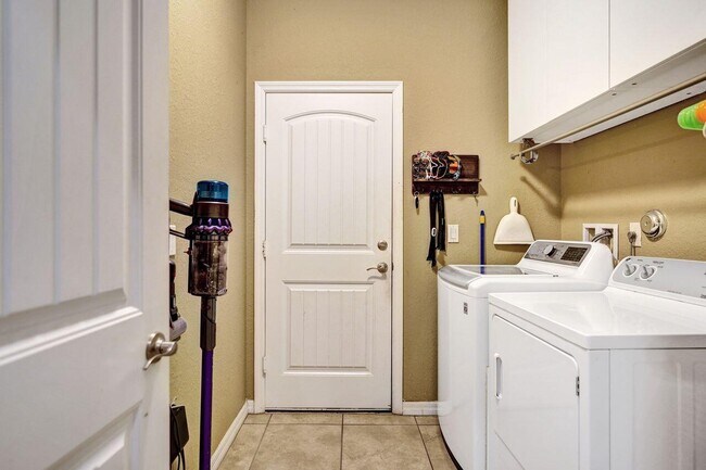 Building Photo - 8490 Lyons Ranches Road