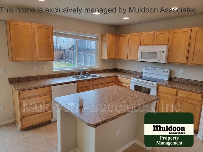 Building Photo - 6052 San Mateo Dr