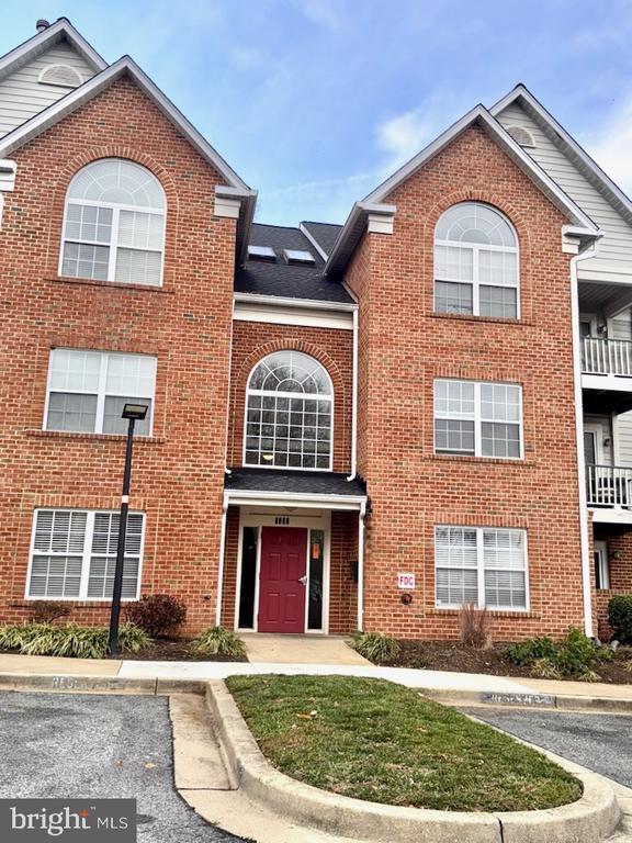 Building Photo - 6000 St Ignatius Dr