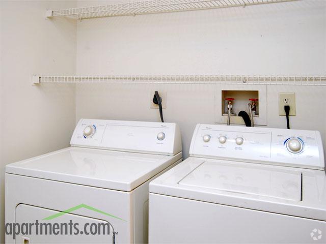 Laundry - Riverbend Apartments