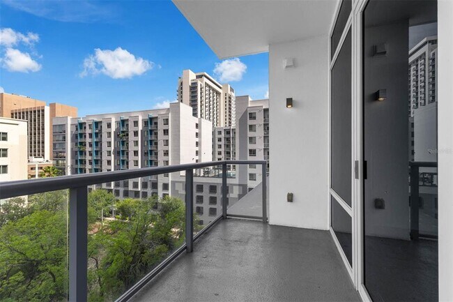 Building Photo - 260 S Osceola Ave