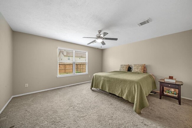 Building Photo - 18436 Sunrise Pines Dr