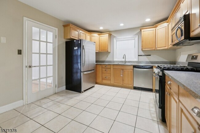 Building Photo - 1 Landry Rd