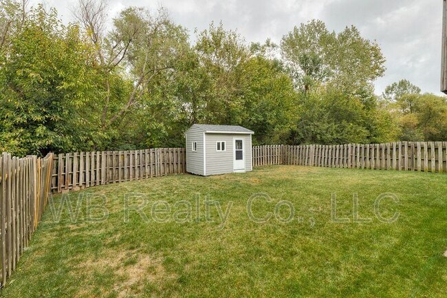 Building Photo - 4519 Meadow Valley Dr
