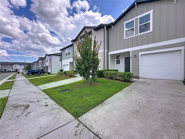 Building Photo - 927 Reserve Pl