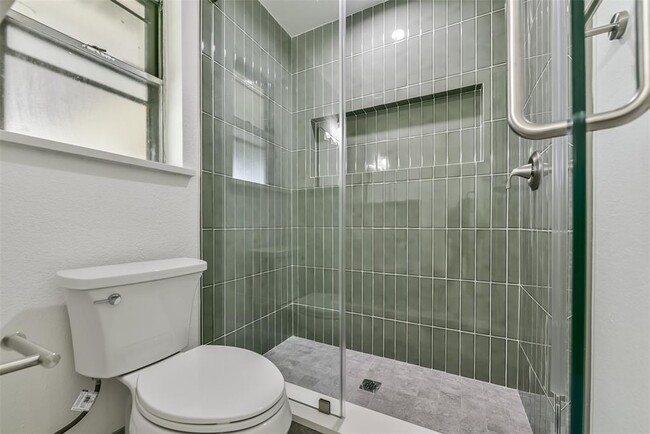 Building Photo - 4707 Northrup Dr