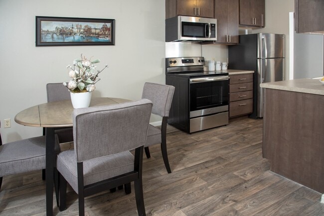 Remodeled Apartment - Meadowview Apartments