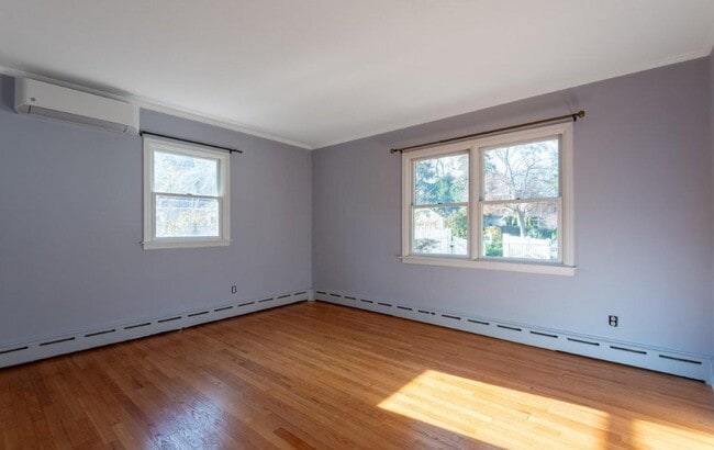 Building Photo - 20 Grove Pl