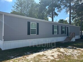 Building Photo - 99a Somerset Dr