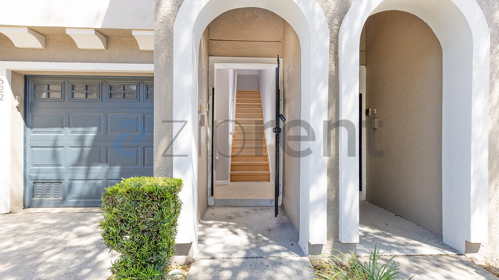 Building Photo - 522 Wheaton Trent Pl