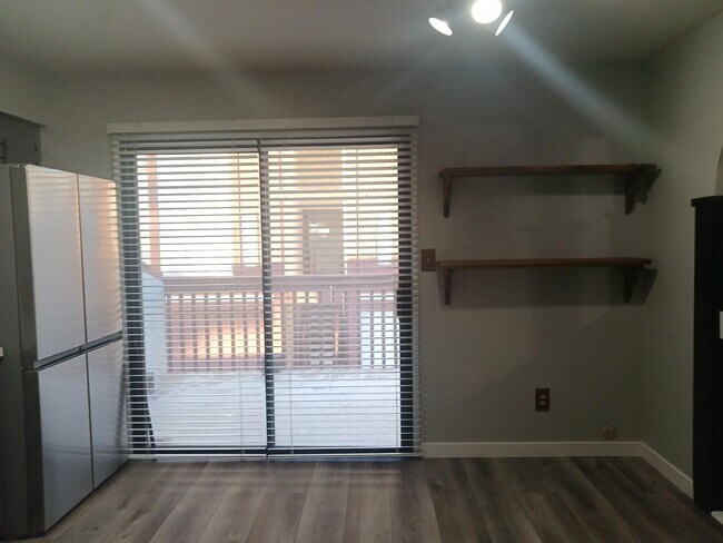 Building Photo - Desirable Two-Story Condo in the North East