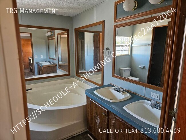 Building Photo - 221 Riggs Rd