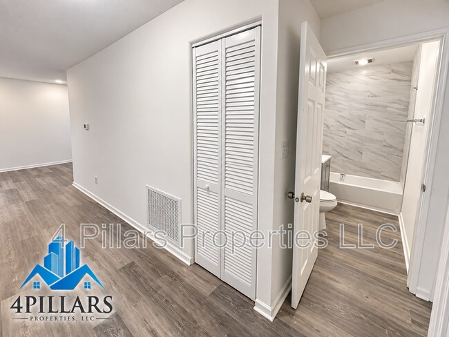 Building Photo - 7743 Delmar Ave