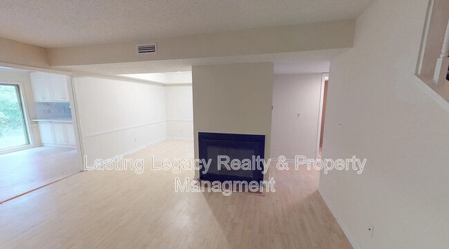 Building Photo - 317 Lamplighter Cir