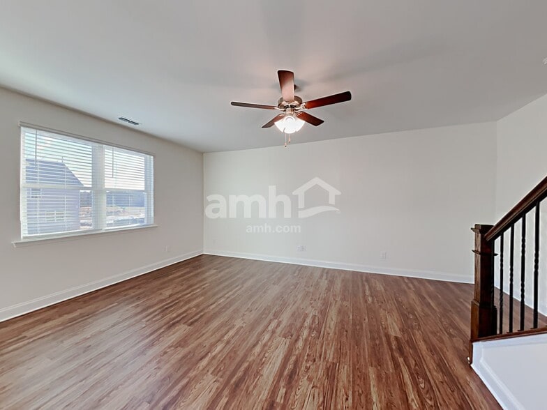 Building Photo - 3247 Brierhill Rd