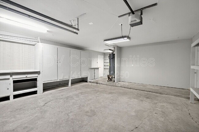 Building Photo - 7922 Coolgrove Dr