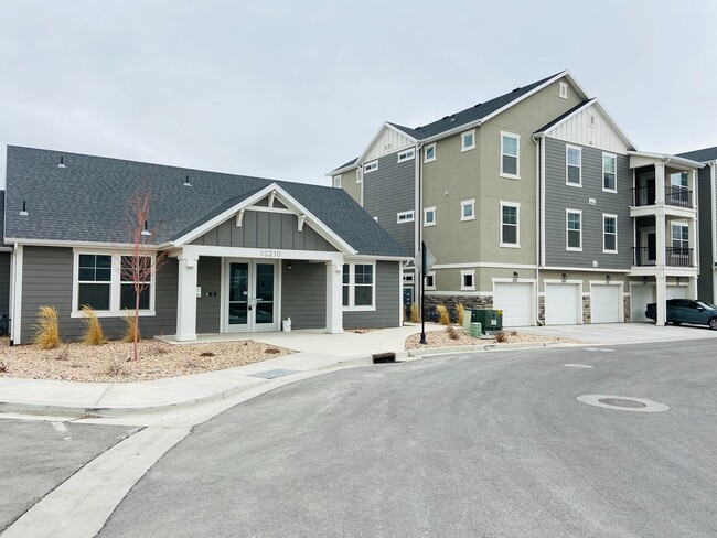 Primary Photo - Beautiful Condo at Herriman Town Center!