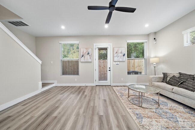 Building Photo - 11 Wellford St