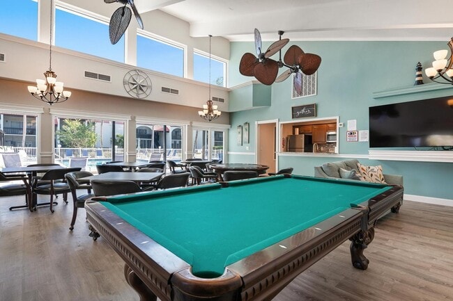 Building Photo - ** THIS UNIT IS AVAILABLE STARTING MAY 1ST 2026!** GORGEOUS 2 BEDROOM, 2BATHROOM, TURNKEY FURNISH...