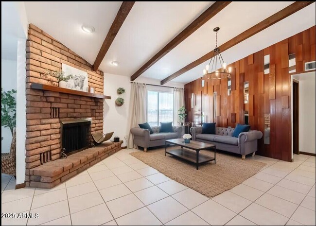 Building Photo - 527 N 161st Ave
