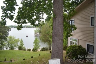 Building Photo - 17701 Burnt Hickory Dr
