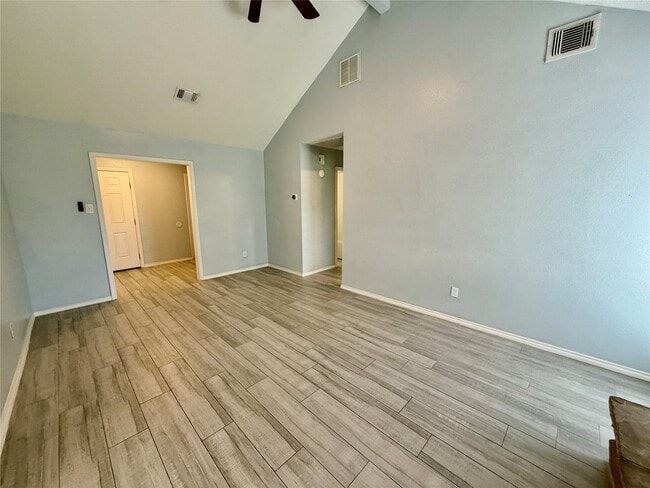 Building Photo - 19335 Diversion Dr