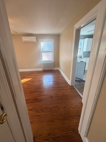 Building Photo - 8402 Flower Ave