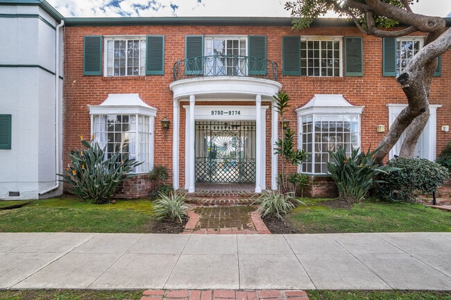 Building Photo - 9770 W Olympic Blvd