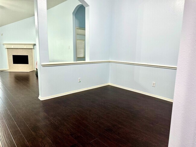 Building Photo - 15915 Wilmington Park Ln