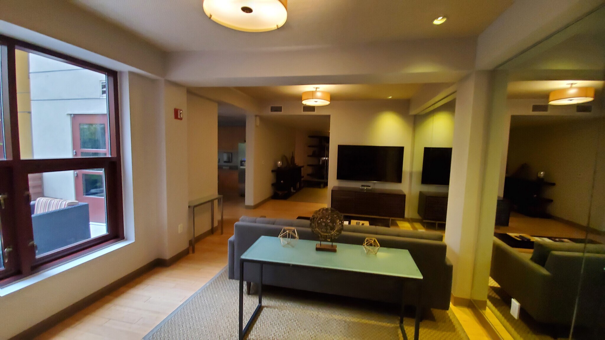 Building Photo - 1150 J St