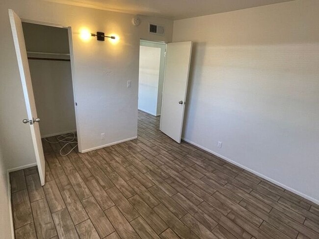 Building Photo - Mid-Century Modern Style Two Bedroom W/ A/C and Yard at The Richey!