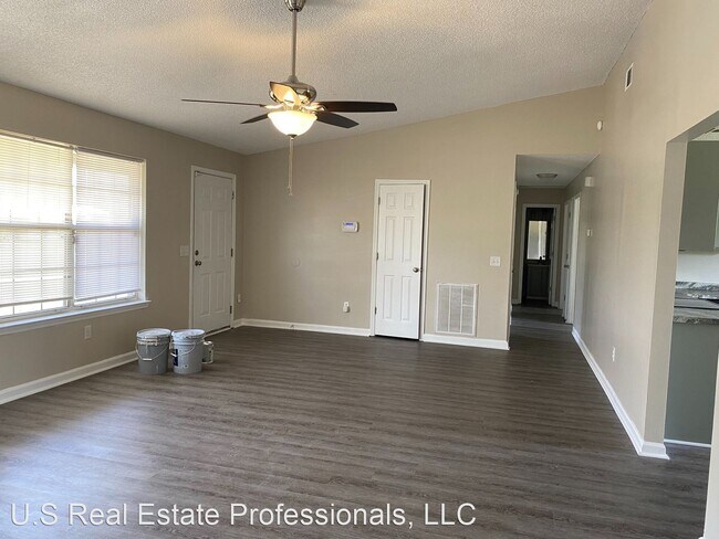 Building Photo - 3 br, 2 bath House - 702 Waterfield Drive