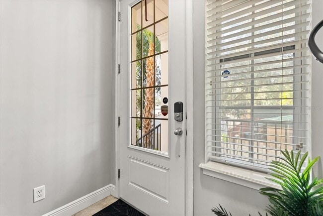 Building Photo - 520 Lanark Ct