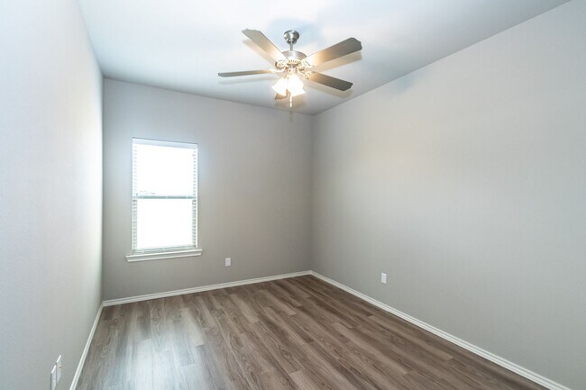 Building Photo - 1220 Preston Trails