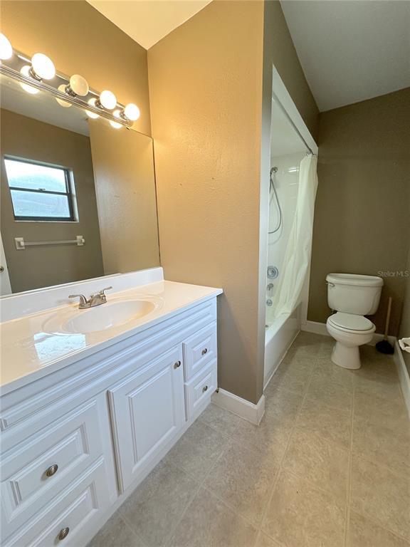 Building Photo - 229 Mark Twain Ln